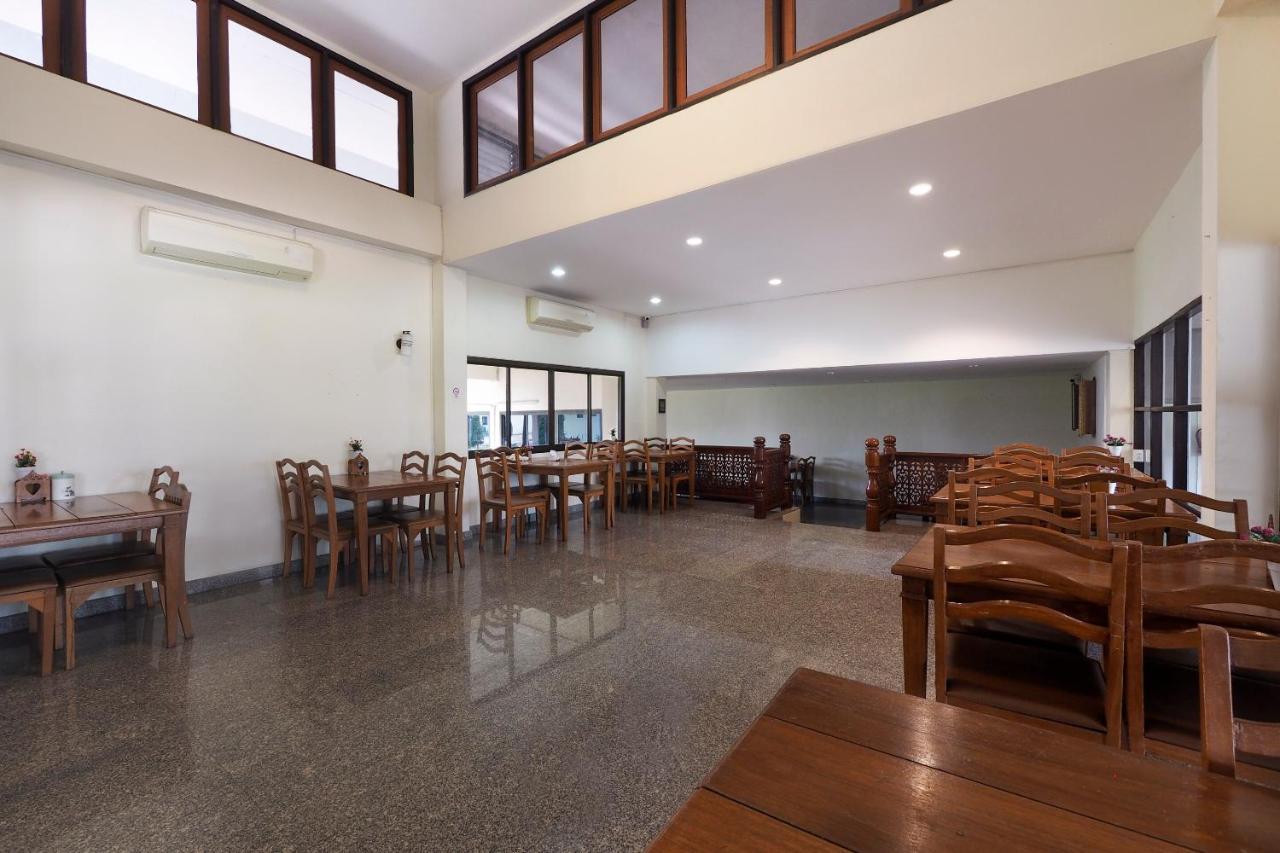Oyo 859 Golden Land Hotel Chiang Rai Exterior foto